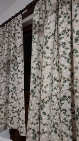 Úžitkový textil - Závesy ,,zelené listy na režnej" - 15267950_