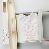 Detské oblečenie - Košieľka na krst k01 ružová zlatá v darčekovom balení a sviečka na krst zlatý krížik s ružovou - 15266675_