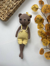 Hračky - Háčkovaná medvedica Rita v žltých nohaviciach - 15270618_