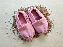 Ponožky, pančuchy, obuv - Vyhrievané papuče /Papuče na ohrievanie v mikrovlnke TERMOFOR na nohy z obilia ružové - 15276022_