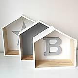 Nábytok - Sada drevených domčekovích políc s písmenom č2 - 15273865_