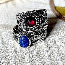 Prstene - Filigree Garnet Ring / Masívny vintage prsteň s pravým brúseným granátom P0014 - 15278263_