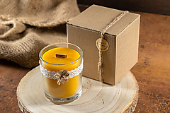 Svietidlá a sviečky - Exkluzívna valcová sviečka s dreveným knôtom - 15281479_