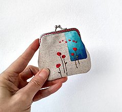 Peňaženky - Vyšívaná peňaženka mini Vlčí mak na modrej - 15282845_