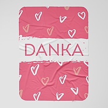Úžitkový textil - Ružová deka s menom a srdiečkami - 15281224_