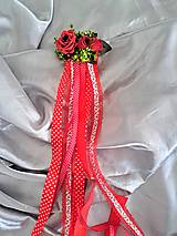 Ozdoby do vlasov - Červený kvetinový hrebeň so stuhami na redový tanec - 15288168_