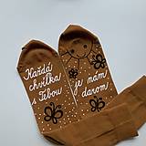 Ponožky, pančuchy, obuv - Maľované ponožky s nápisom : "Každá chvíľa s Tebou je nám darom - 15293718_