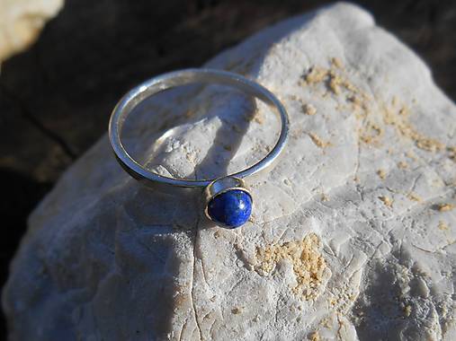 lazurit-lapis-lazuli-prsteň-striebro
