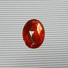Iný materiál - 14 x 10 mm Našívacie kamienky oválne (červené povrch kosoštvorcový) - 15302973_