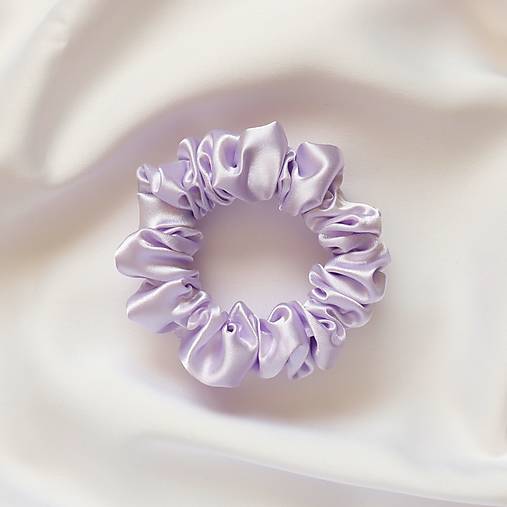  - Saténová scrunchie | MINI (Levanduľová) - 15301168_