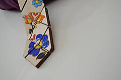 Pánske doplnky - Drevená kravata maľované kvety Dorka - 15306274_
