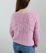 Svetre a kardigány - Ručne pletený sveter s ažúrovým vzorom - 15308447_