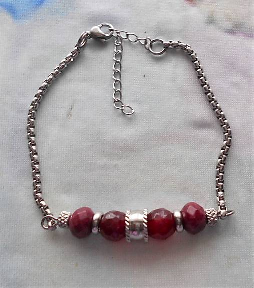 Náramky - Zapínacie náramky chirurgická oceľ , minerály (Brazílsky rubín, jadeit) - 15310872_