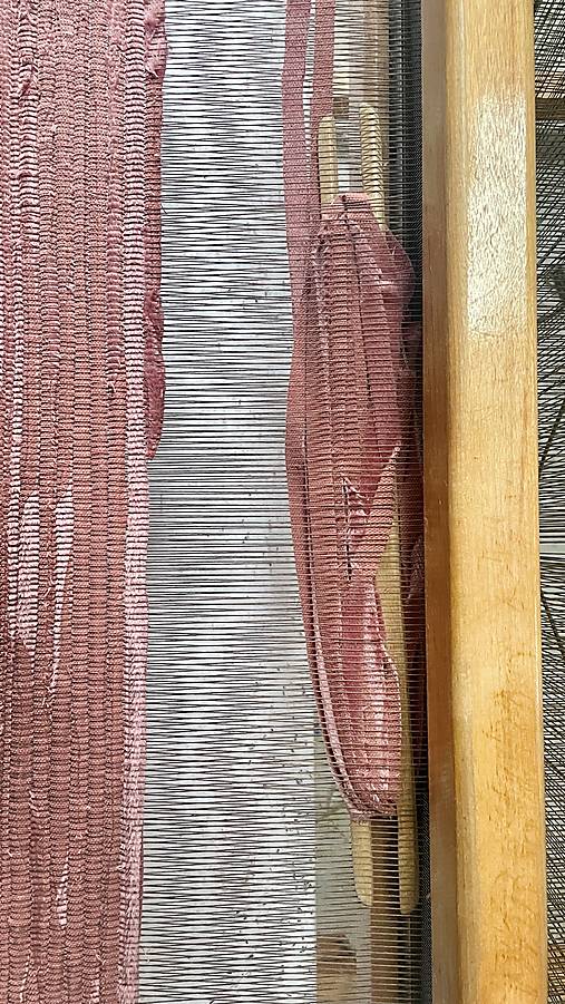 Úžitkový textil - Tkaný koberec VELVET, púdrová ružová, 70 x 127 cm (šírka 60 x dĺžka 90 cm) - 15311005_