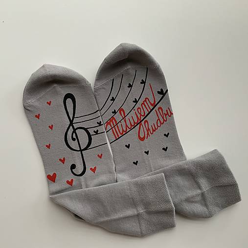 Maľované ponožky pre milovníčku HUDBY