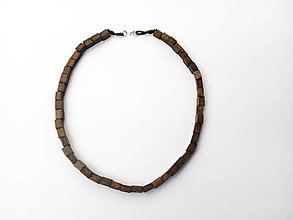 Náhrdelníky - Drevený náhrdelník : tmavé kocky - 15310488_