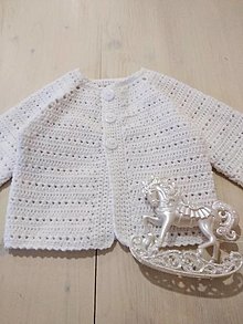 Detské oblečenie - Biely háčkovaný svetríček - 15313726_