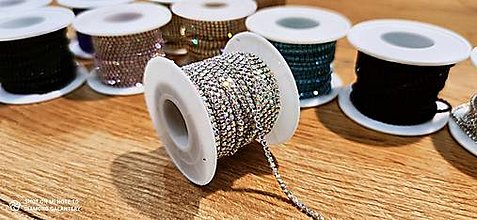 Komponenty - Štrasová borta 2 mm- cena za 10 cm (Crystal AB) - 15320545_