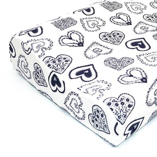 Úžitkový textil - Tmavomodré ornamentové srdiečka na bielej - obliečka na anatomický vankúš - 15318308_