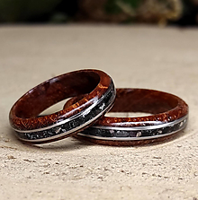 Prstene - Prsteň z jatoby, ocele a čierneho regalitu - 15324405_