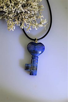 Náhrdelníky - lapis lazuli prívesok - "kľúčik od srdca" - 15326747_