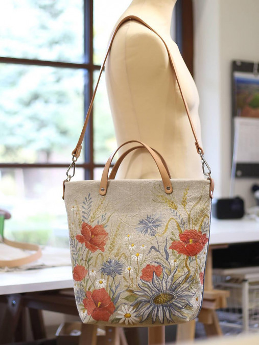 Ručne maľovaná dámska kabelka, kvetinová kabelka, veľká ľanová maľovaná kabelka "Na lúke"