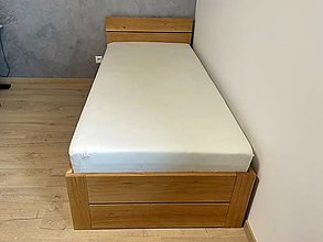Nábytok - Dubová masívna posteľ s úložným priestorom - 15338147_