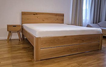 Nábytok - Dubová masívna posteľ s plným čelom a zaoblenými hranami - 15338410_
