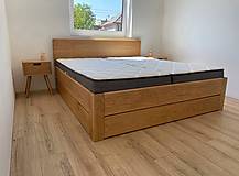 Nábytok - Dubová masívna posteľ s úložným priestorom - 15339248_