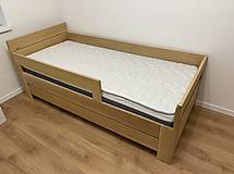 Nábytok - Detská dubová masívna posteľ s úložným priestorom - 15341713_