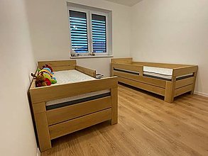 Nábytok - Detská dubová masívna posteľ s úložným priestorom - 15341709_