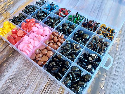 Veľký box očiek a noštekov (1040ks)