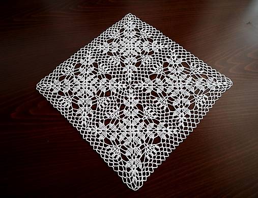 Úžitkový textil - Háčkovaná štvorcová dečka - 15349556_
