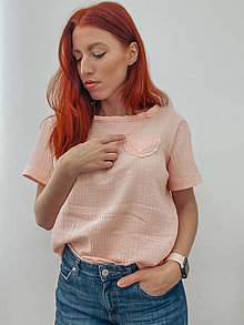 Topy, tričká, tielka - Voľné tričko z organického mušelínu so srdiečkom - 15350787_