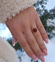 Prstene - Prsteň Granát z pozláteného striebra - 15352672_