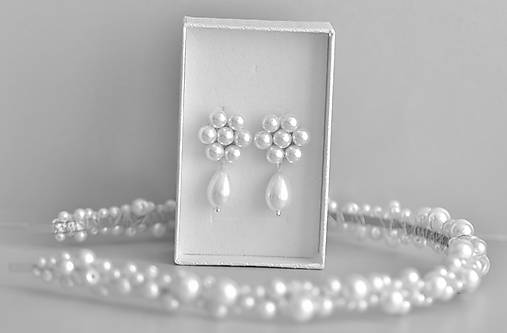 Svadobné perlové náušnice s perlami v bielej farbe