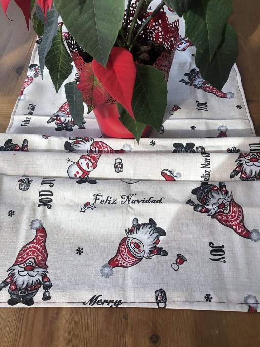 Úžitkový textil - Gmómovská štóla pre stôl 140x80cm - 15359660_