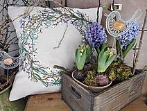 Úžitkový textil - Vankúš -jarny veniec-nezábudky, snežienky, hyacinty... - 15358979_