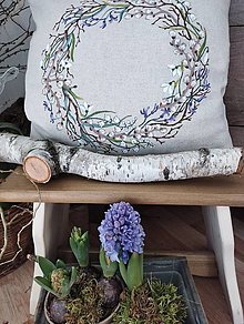 Úžitkový textil - Vankúš -jarný veniec-bahniatka, snežienky,hyacinty... - 15358828_