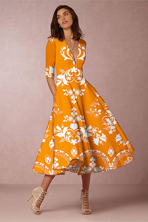 Šaty - FLORAL FOLK " Slovenská ornamentika ", spoločenské šaty v dĺžke midi (oranžová + biely vzor) - 15365212_