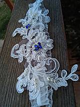 Spodná bielizeň - svadobný podväzok Ivory + modré štrasové kamienky 6 - 15365609_