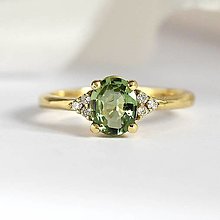 Prstene - Zlatý prsteň so zeleným Turmalínom a diamantmi - 15368732_