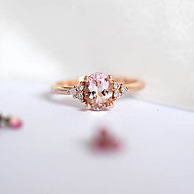 Prstene - Zásnubný prsteň s Morganitom a diamantmi - 15368751_