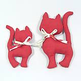 Úžitkový textil - Maky s červenou - dekoračná mačka malá 17x10 - 15367759_