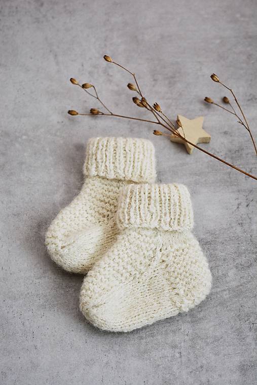 Ponožky pre bábätko - kolekcia LÍSTKY (Smotanová II)