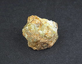 Minerály - Granát zelený a278 - 15371367_