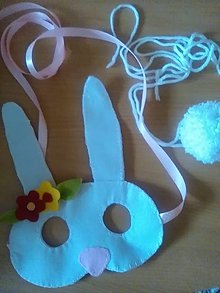 Detské doplnky - Karnevalová maska z filcu (Biely zajko s chvostíkom) - 15376775_