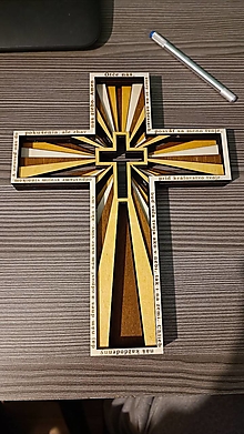 Dekorácie - Drevený kríž s modlitbou - 15381383_