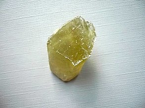 Minerály - Surový zelený kalcit 28 mm, č.60f - 15388130_