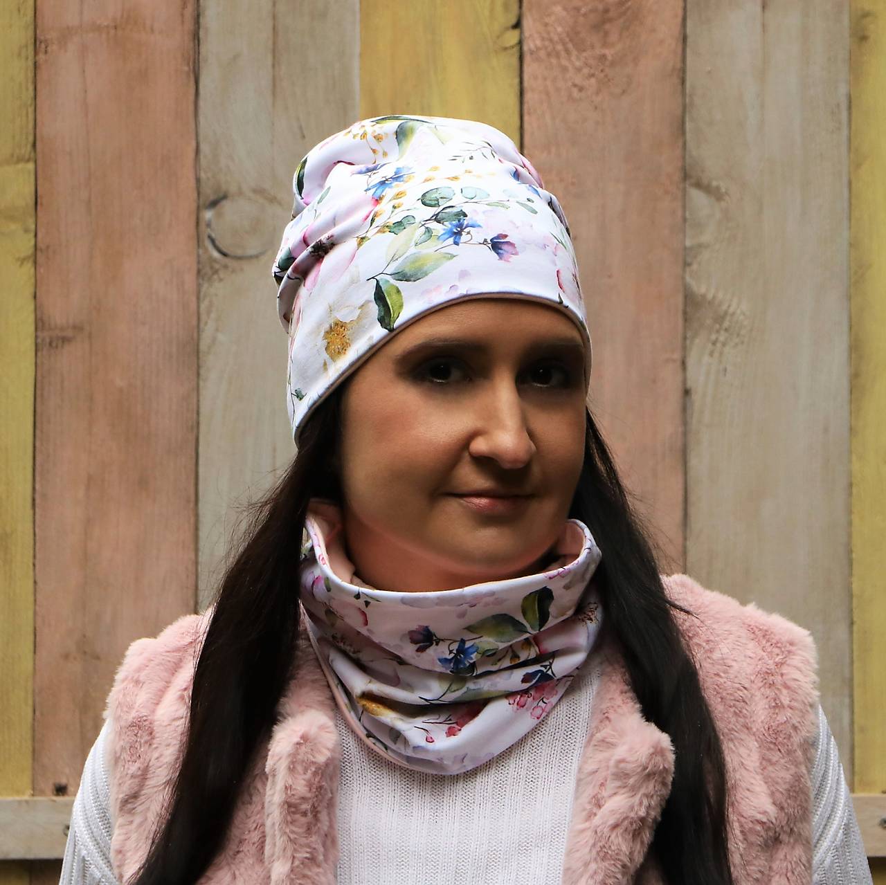 Šípová ruža čiapka, nákrčník alebo set